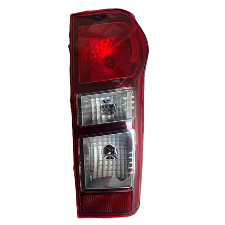 FAROL TRASERO DERECHO CHEVROLET LUV DMAX 2015 2020